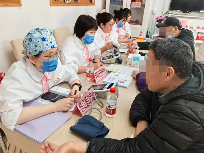  “暖陽(yáng)行”社區(qū)護(hù)理義診活動(dòng)