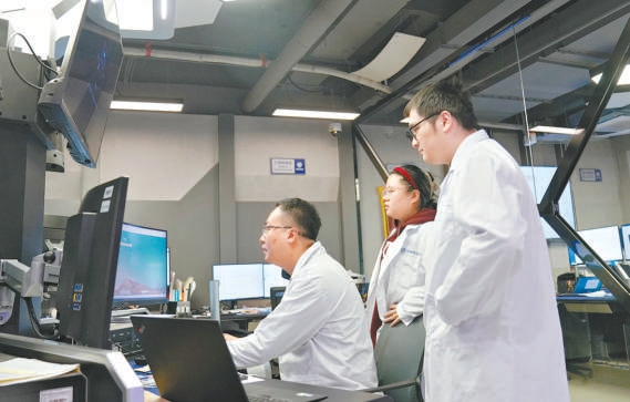 奇安信技術團隊正在進行研究工作。