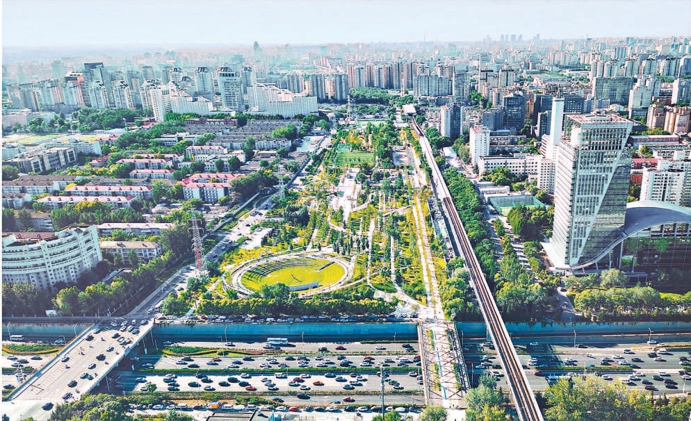 鳥(niǎo)瞰京張鐵路遺址公園。