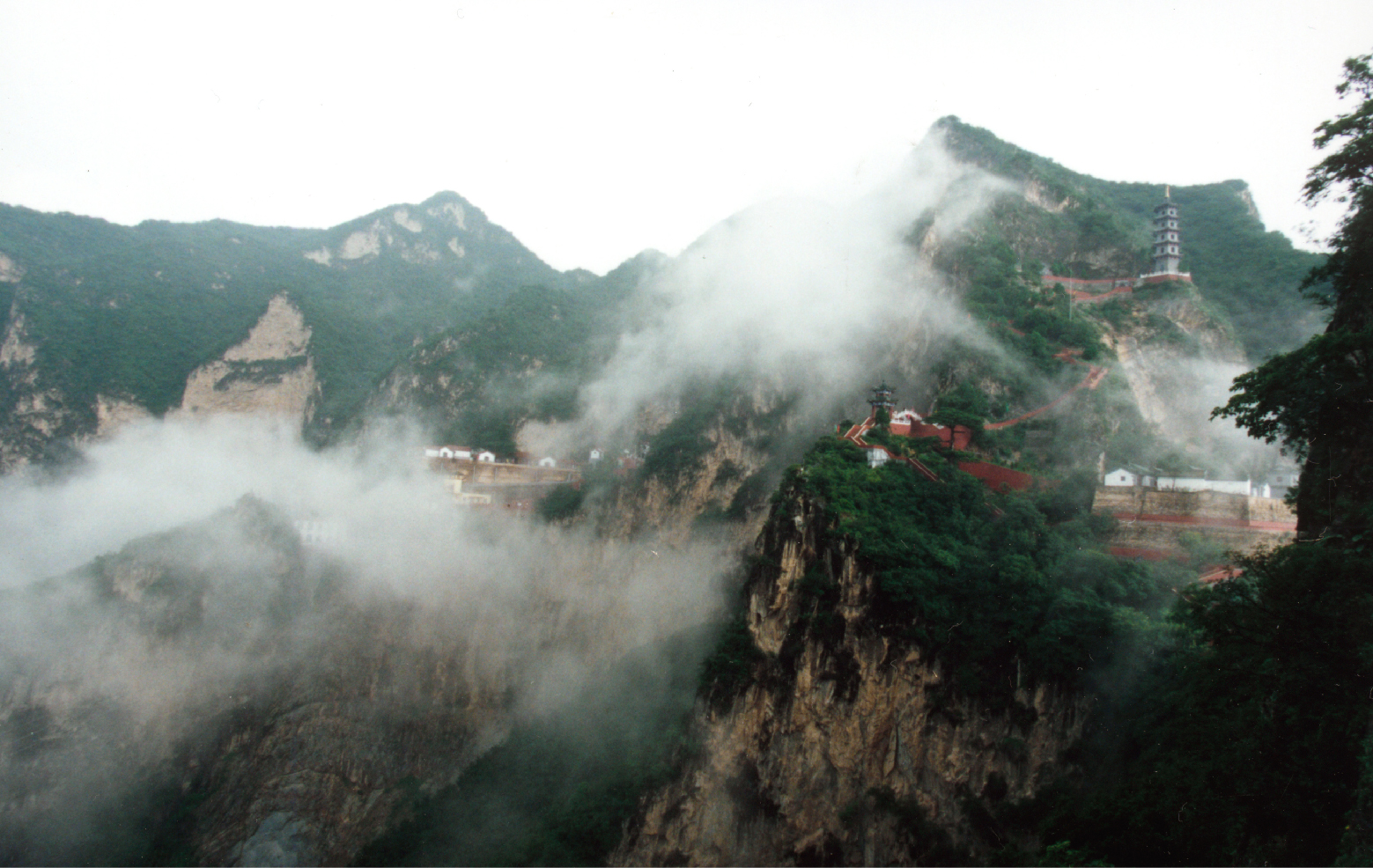 圣蓮山風(fēng)景區(qū)