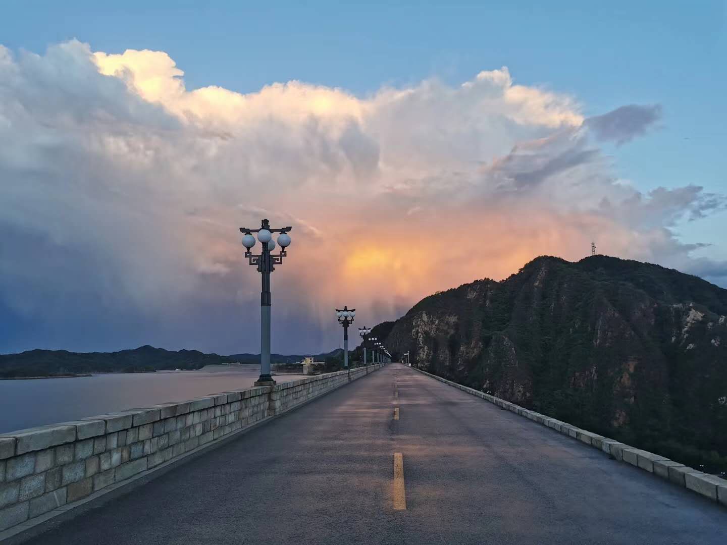 水庫(kù)風(fēng)光