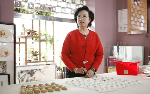 趙偉和她的彩蛋藝術(shù)