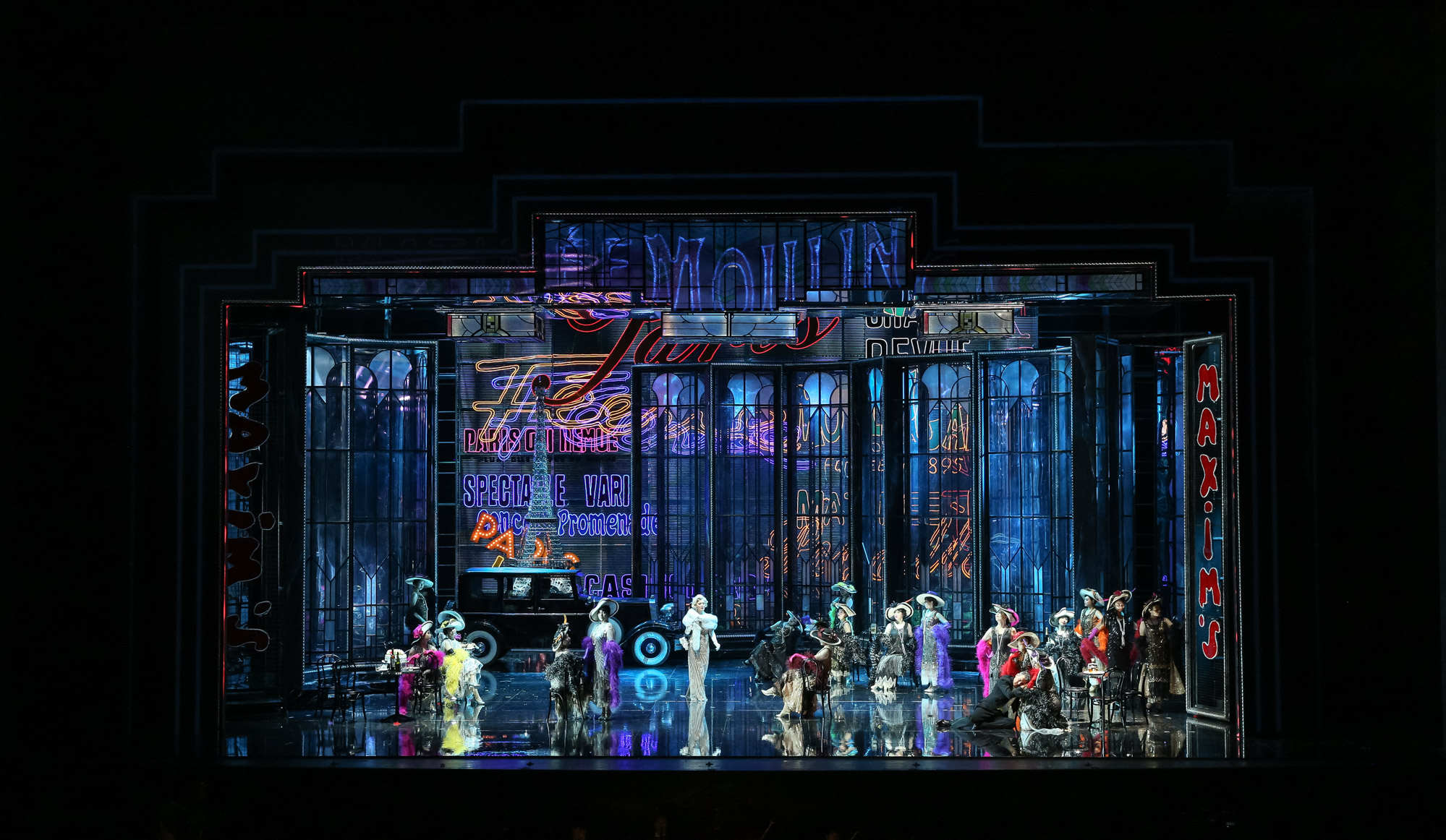 一曲“康康舞”夢(mèng)回花都 一部《風(fēng)流寡婦》唱響愛情喜劇