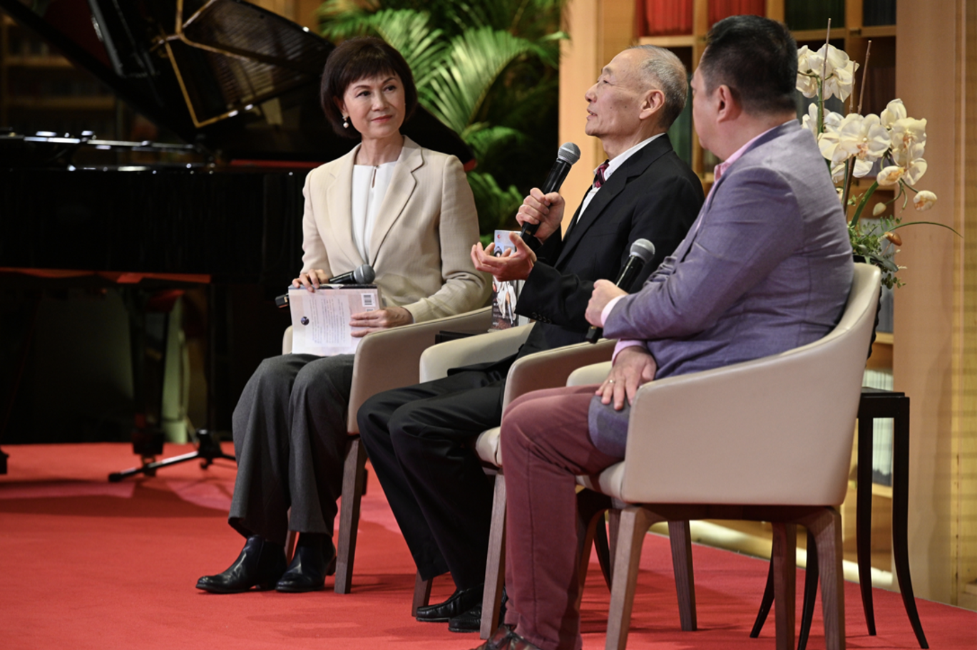 “畫布上的聲音——國家大劇院藝術(shù)通識課叢書分享會”在國家大劇院藝術(shù)資料中心成功舉辦。