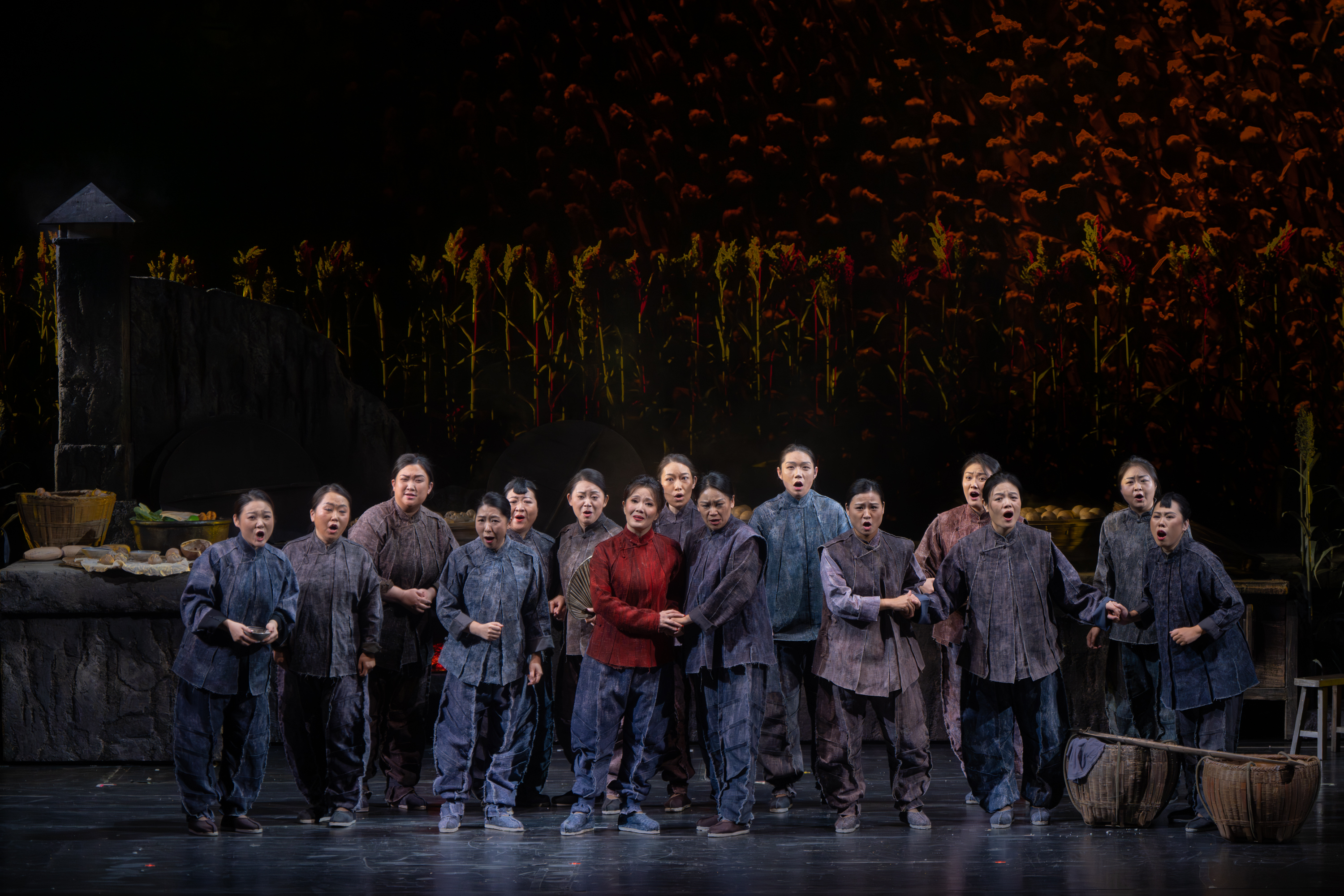 高粱紅滿天 熱血民族魂 國家大劇院原創(chuàng)民族歌劇《紅高粱》二輪演出開啟