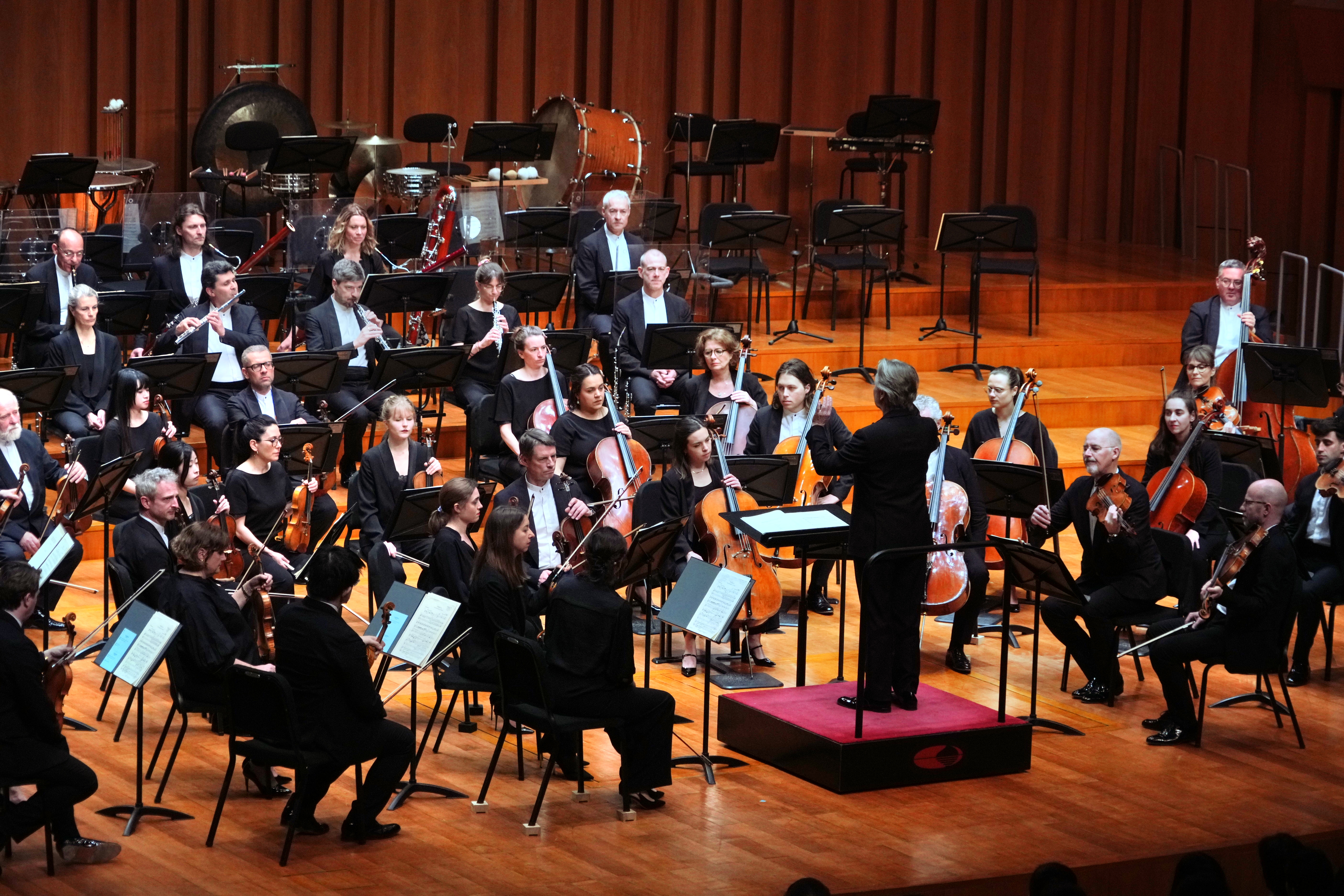 巴黎管弦樂團重返國家大劇院，演繹絢爛夢幻的“法蘭西之聲”