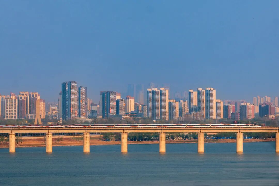 鐵路清明假期運輸今日啟動