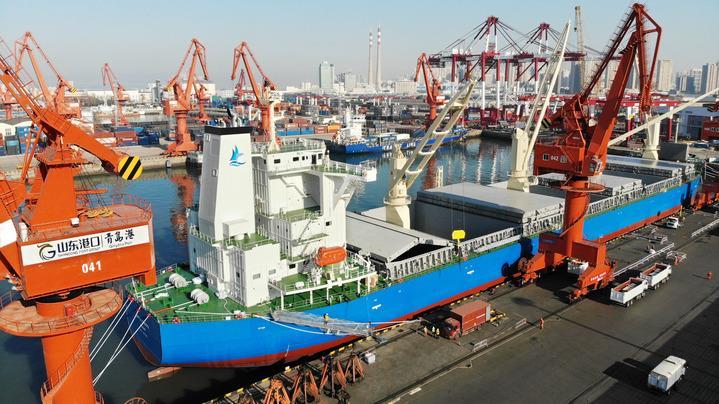 2024年12月16日，山東港口青島港“東南非直達快航”正式開通。該航線自青島始發(fā)，點對點直航東南非，實行周班運營。