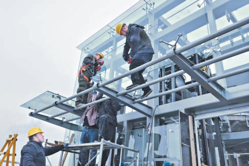 正在建設(shè)中的六環(huán)高線公園啟動段現(xiàn)場。