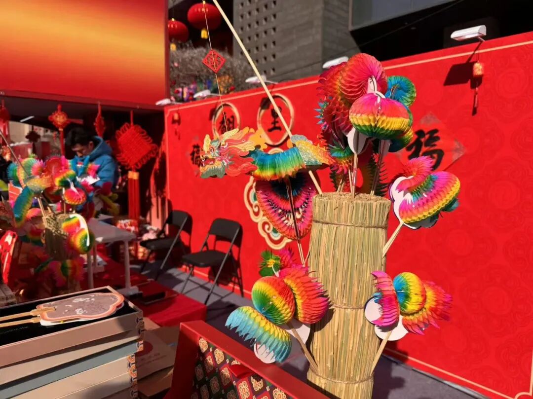 “狀元工坊”攤位