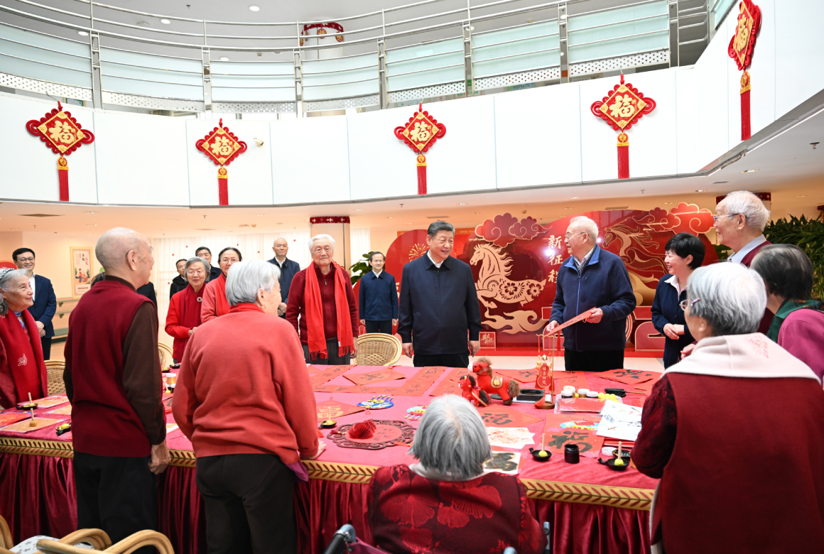 習近平總書記向全國各族人民拜年！