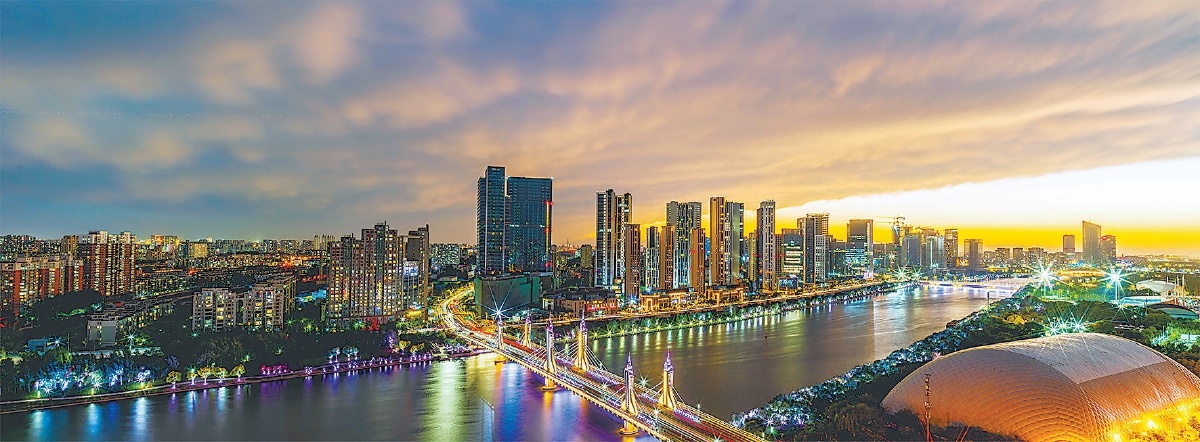 2024年5月，運河商務(wù)區(qū)繁華夜景。