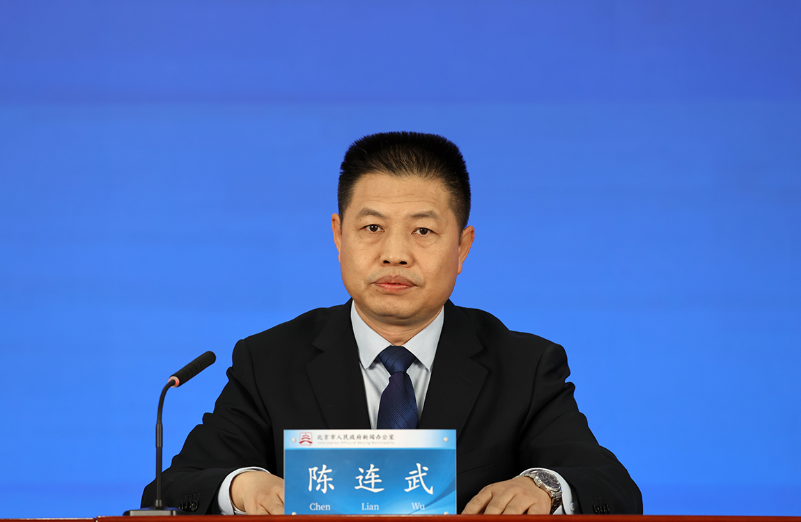 針對(duì)農(nóng)藥獸藥殘留等農(nóng)產(chǎn)品質(zhì)量安全風(fēng)險(xiǎn)，監(jiān)管部門采取了哪些創(chuàng)新性的、可量化的措施來確保風(fēng)險(xiǎn)可控？