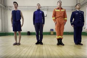 13.《鞋柜夜話》